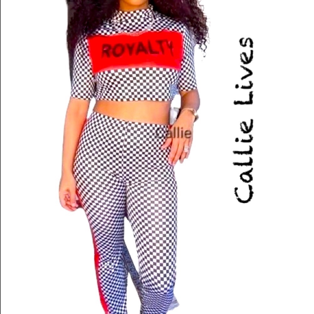 ⭐️⭐️Hot Deal  ⭐️⭐️‼️‼️ OffRed Checkered Black/White Crop Top Legging, XL. -NWT